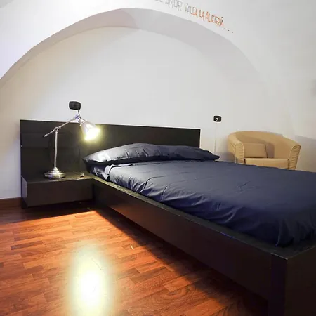 Apartment Hostmate - - Via Trento Bari