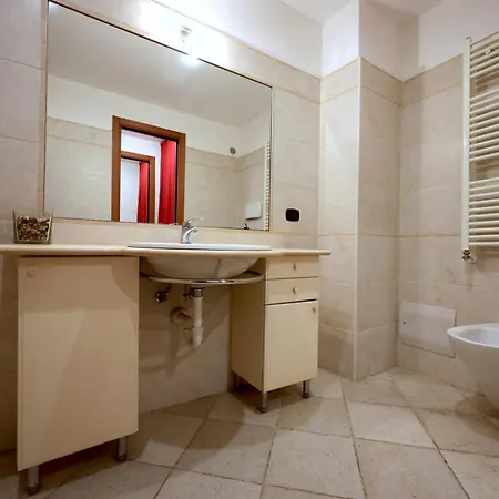 Apartment Hostmate - - Via Trento Bari